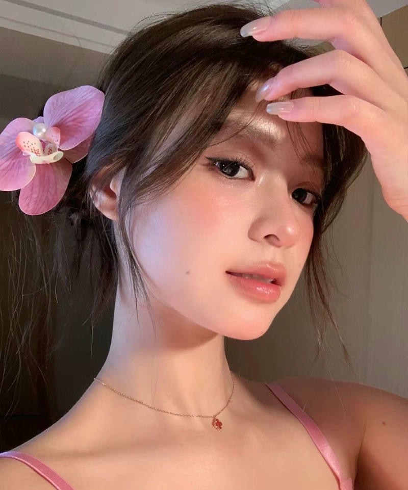 Hình avatar nét cuốn hút gái xinh
