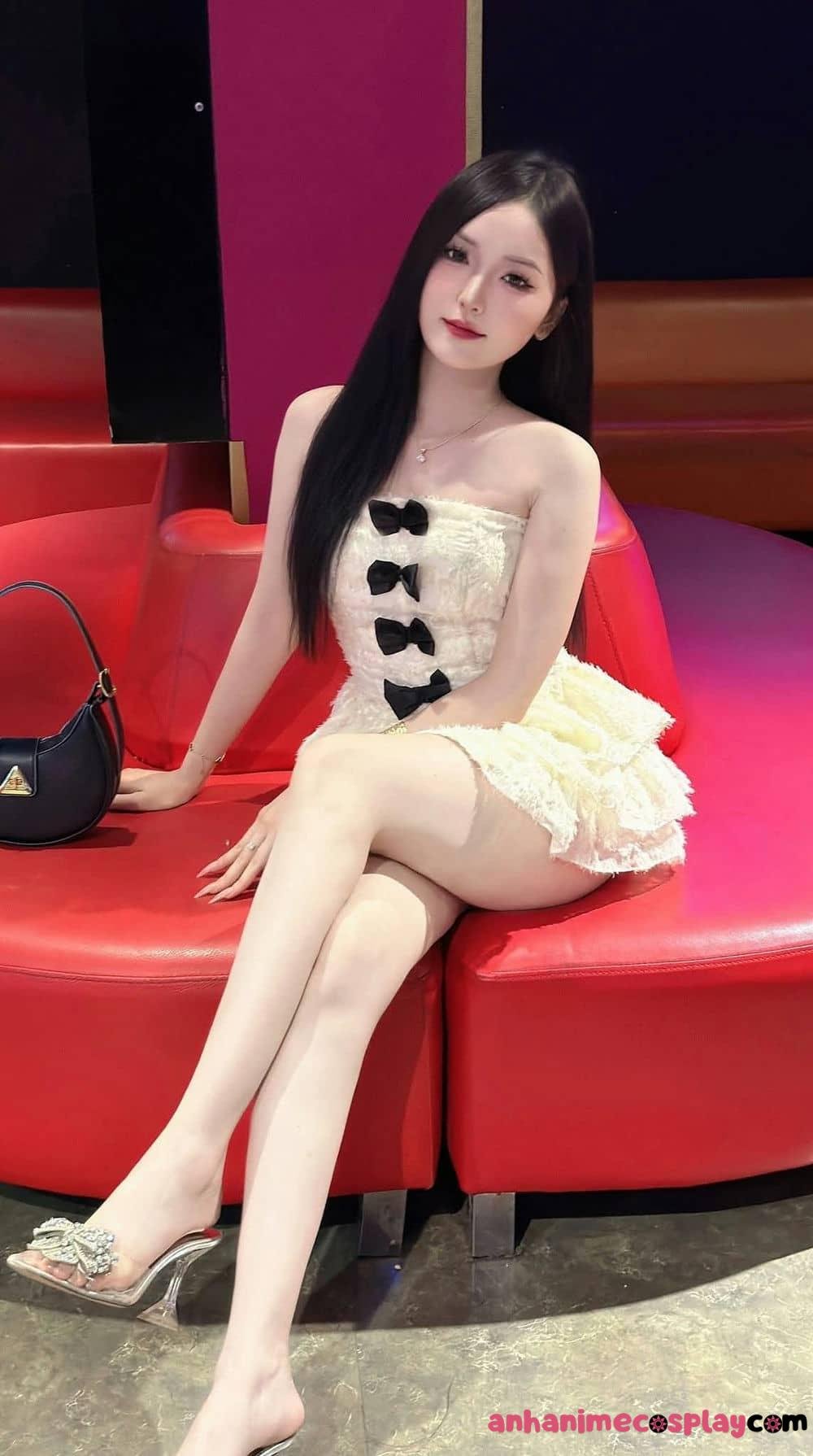 Hình nền điện thoại gái trẻ