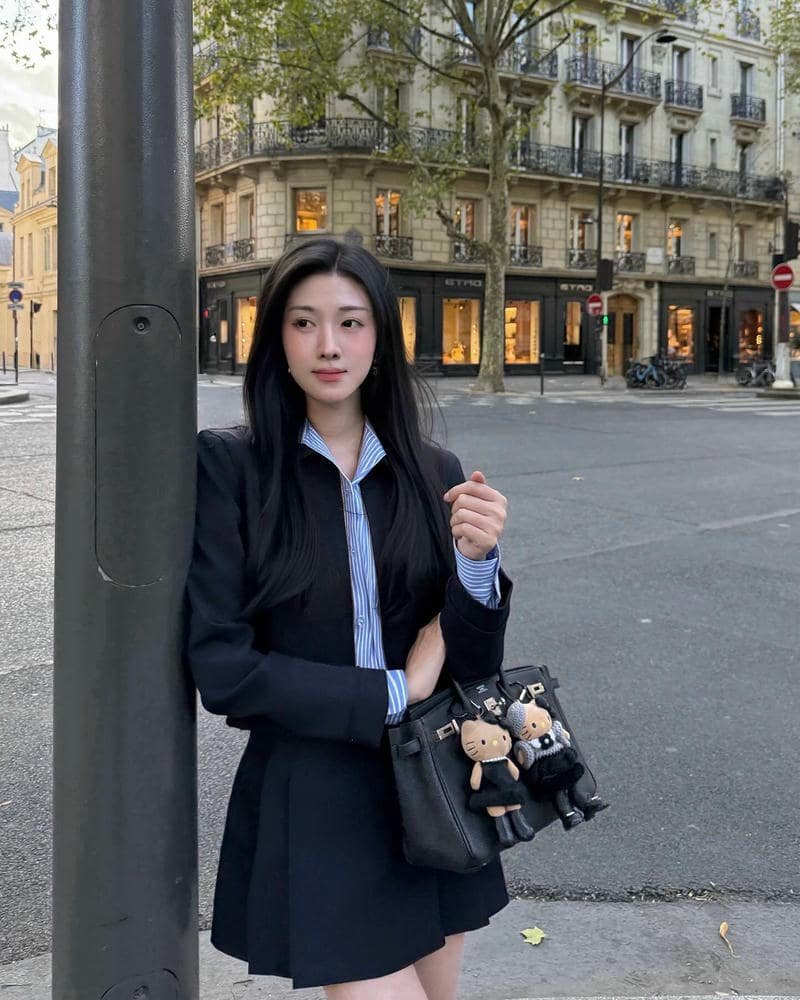 Hình nền gái xinh tóc dài thanh lịch