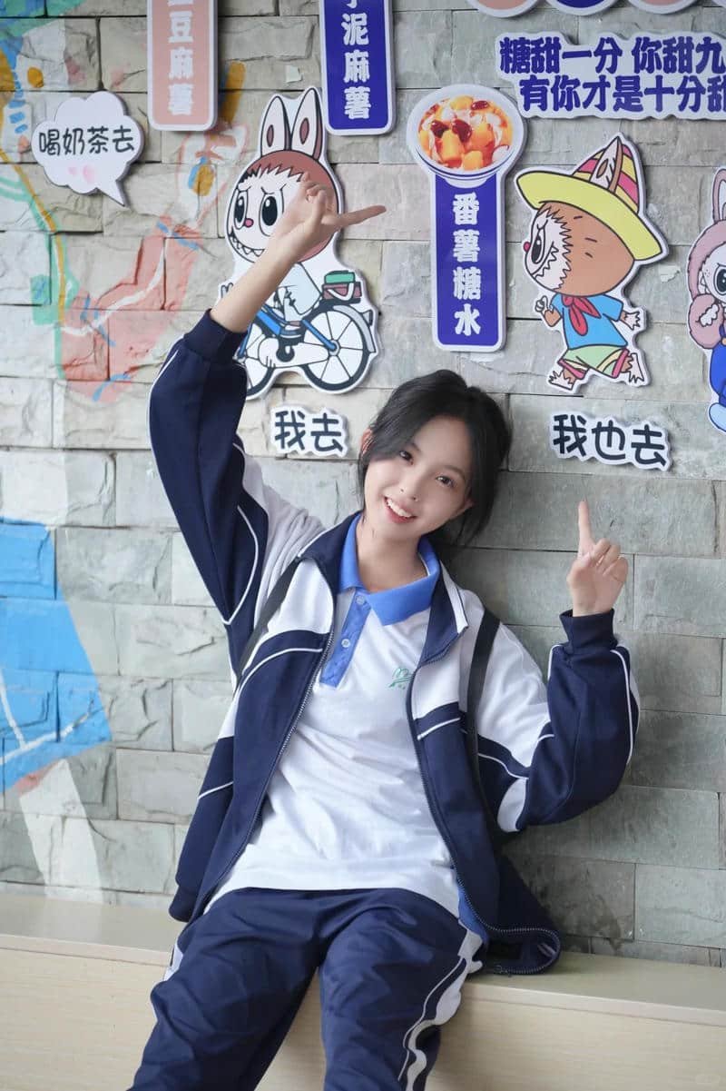 Loạt hình gái xinh học sinh thuần khiết