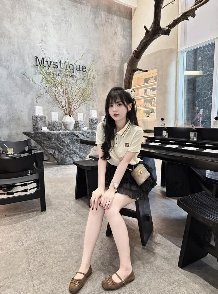 Mặc quần ngắn xinh gái