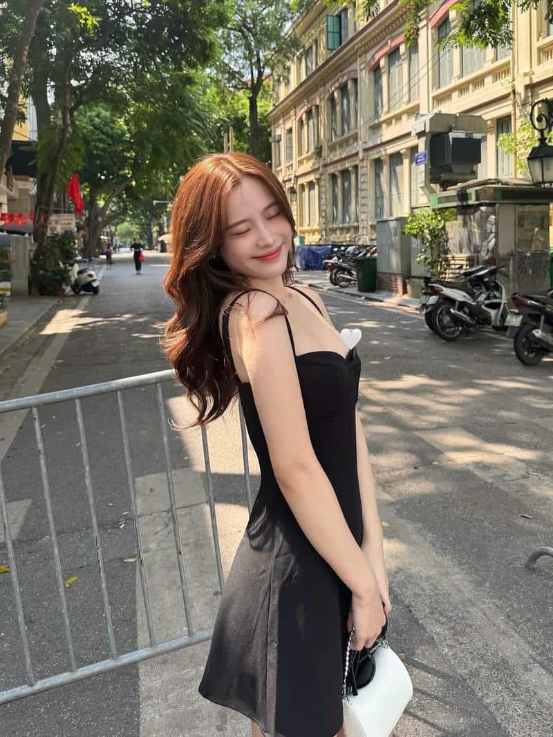 Ngắm ảnh gái xinh 2k4 duyên dáng