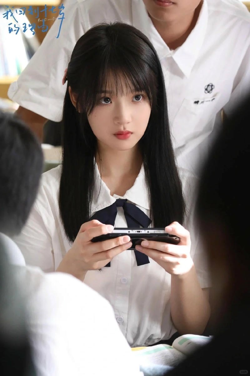 Ngắm hình gái xinh học sinh tự nhiên