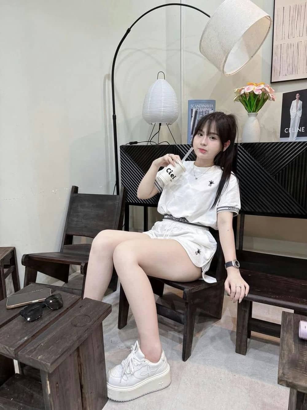 Ngắn quần gái xinh mặc