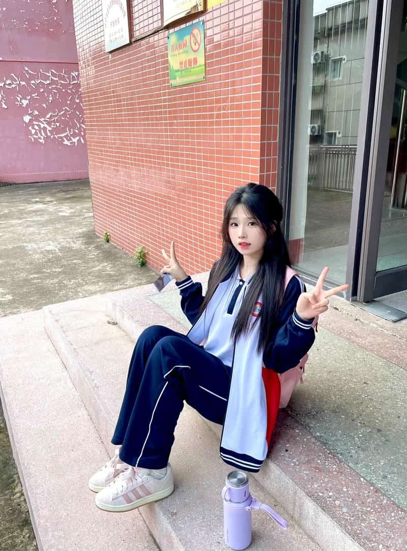 Tải ảnh gái xinh học sinh dễ thương