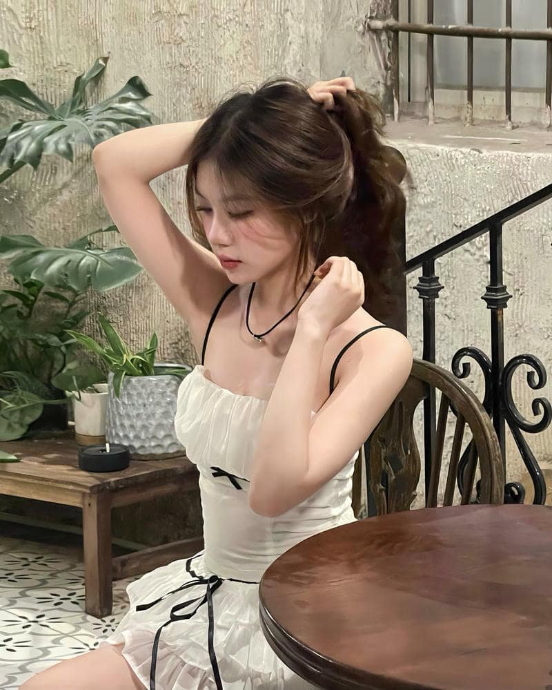 Tải ảnh mạng hình nền điện thoại gái xinh sắc nét