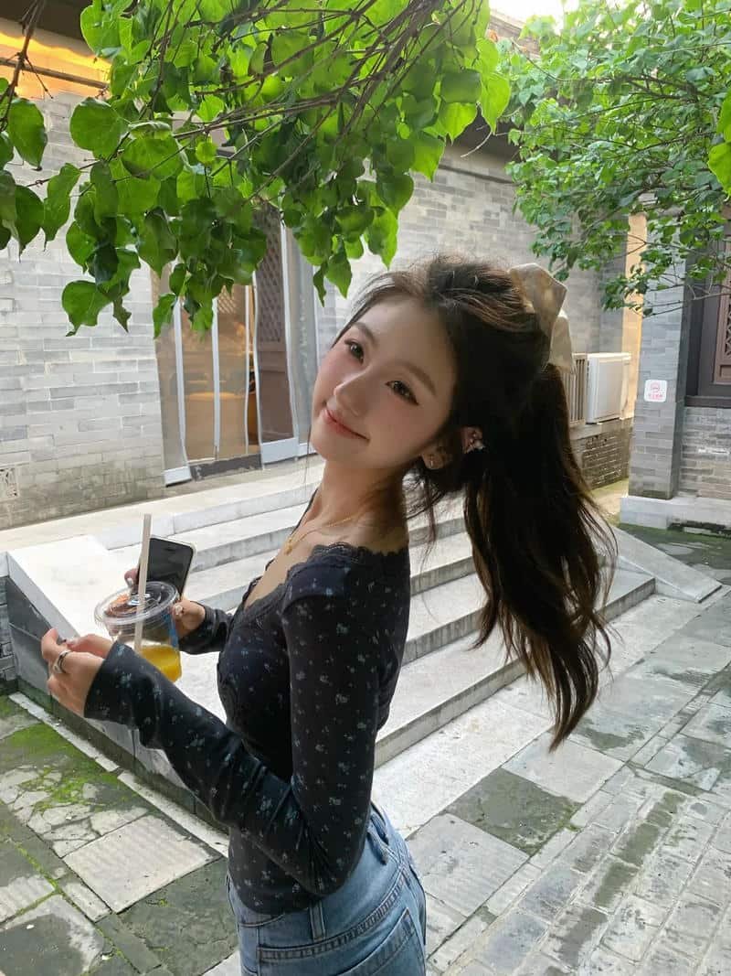 Tải ảnh mạng hình nền điện thoại gái xinh