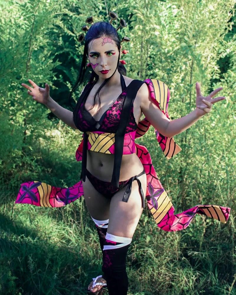 ảnh cosplay daki vú to