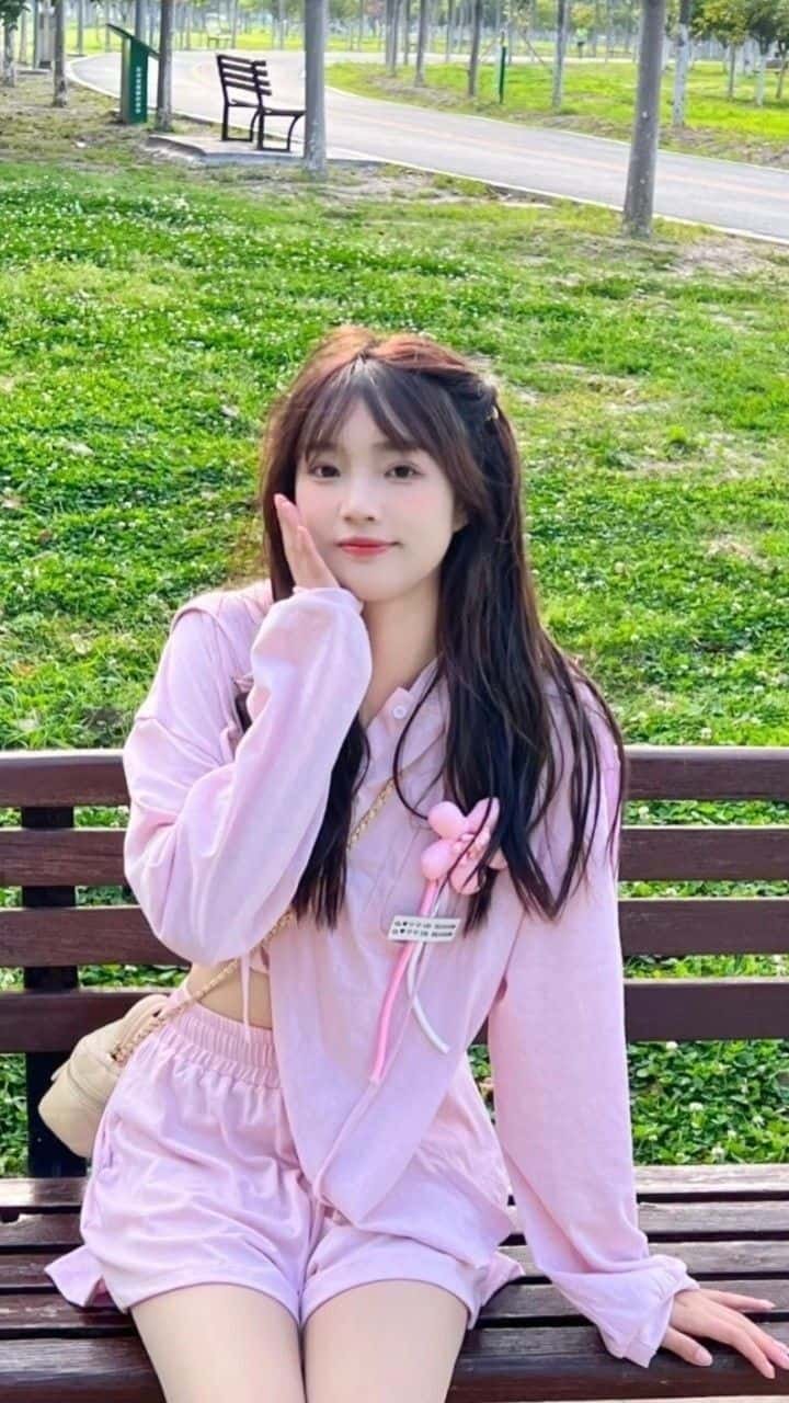 ảnh gái cute tinh nghịch.