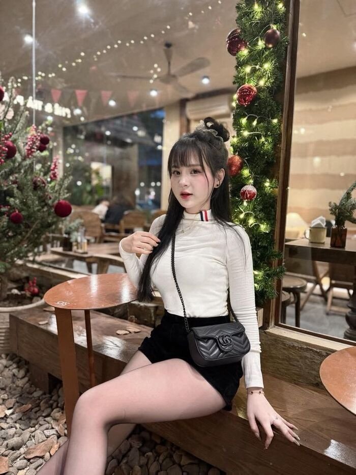 ảnh gái xinh mặc quần ngắn hd