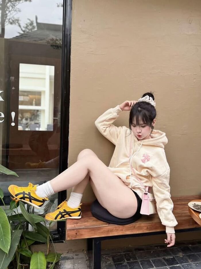 ảnh gái xinh mặc quần ngắn xinh full hd