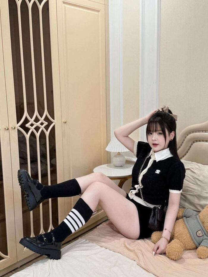 ảnh gái xinh mặc quần ngắn