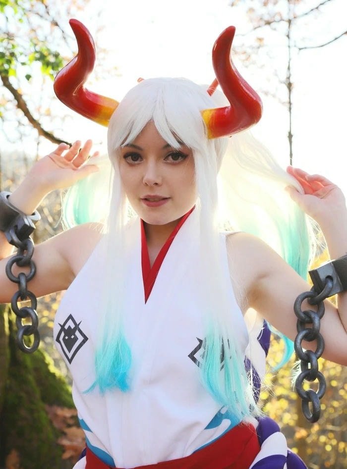 cô gái cosplay yamato