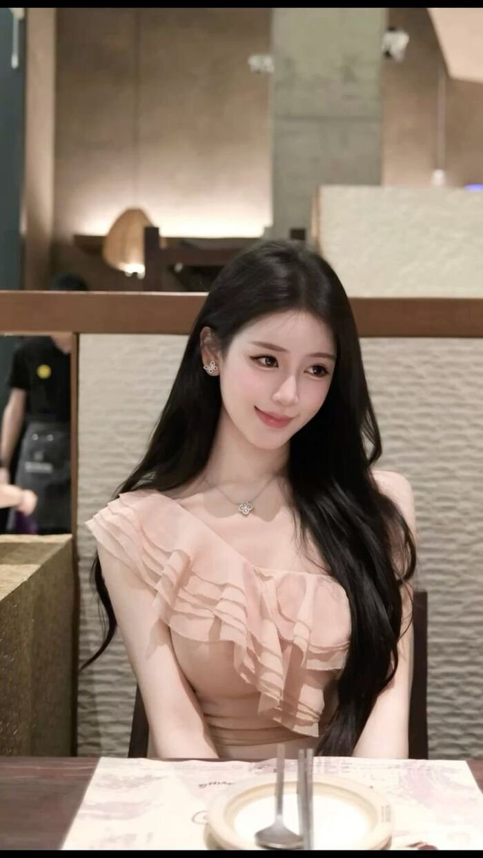 gái xinh 18 tuổi đẹp 4k full