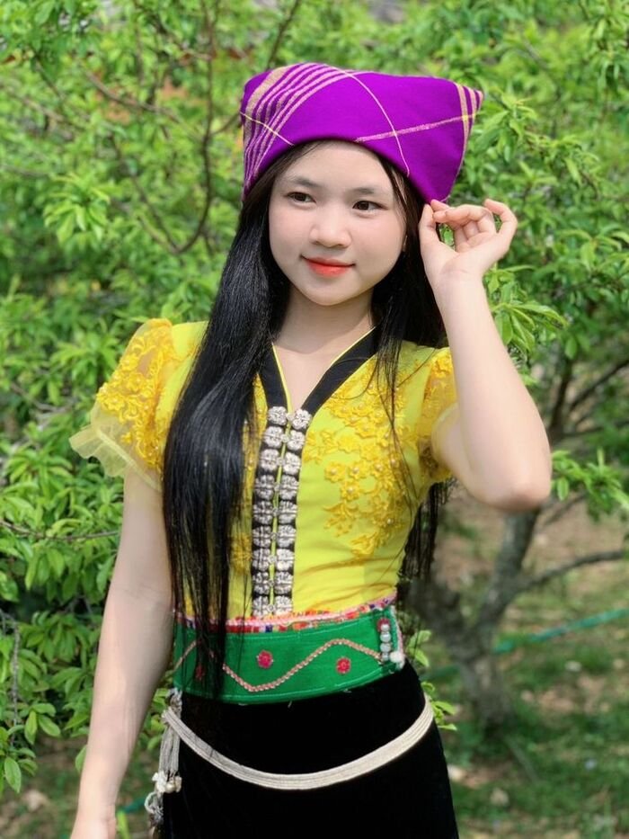 gái xinh 18 tuổi đẹp 5k