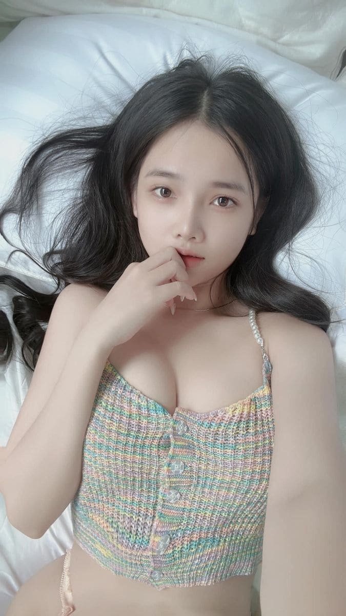 gái xinh vú to sang.