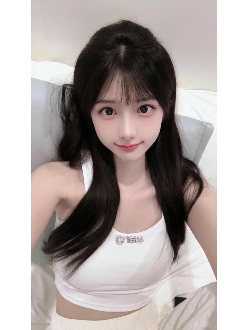 Tải ảnh gái 2k6 mới