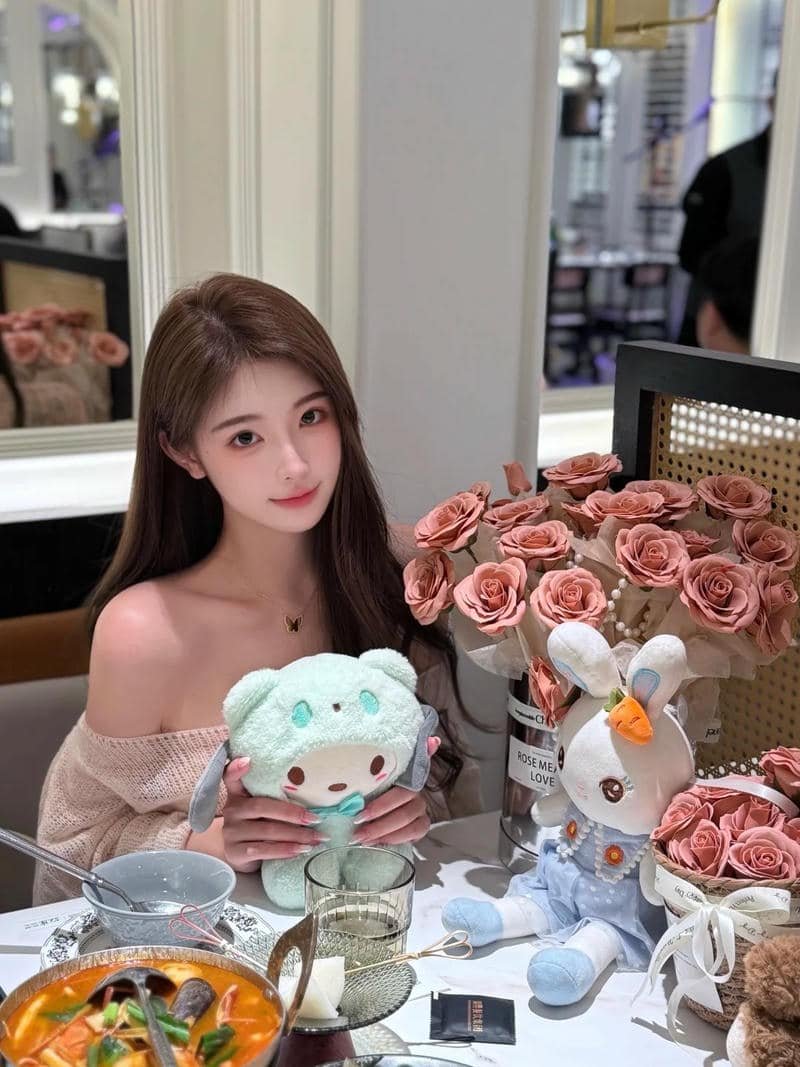 Xem hình ảnh gái 2k6 chất lượng