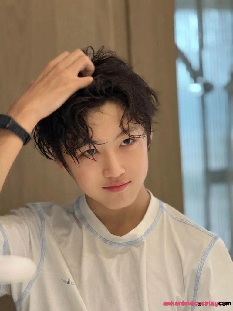 Album ảnh trai đẹp 14 tuổi độc quyền