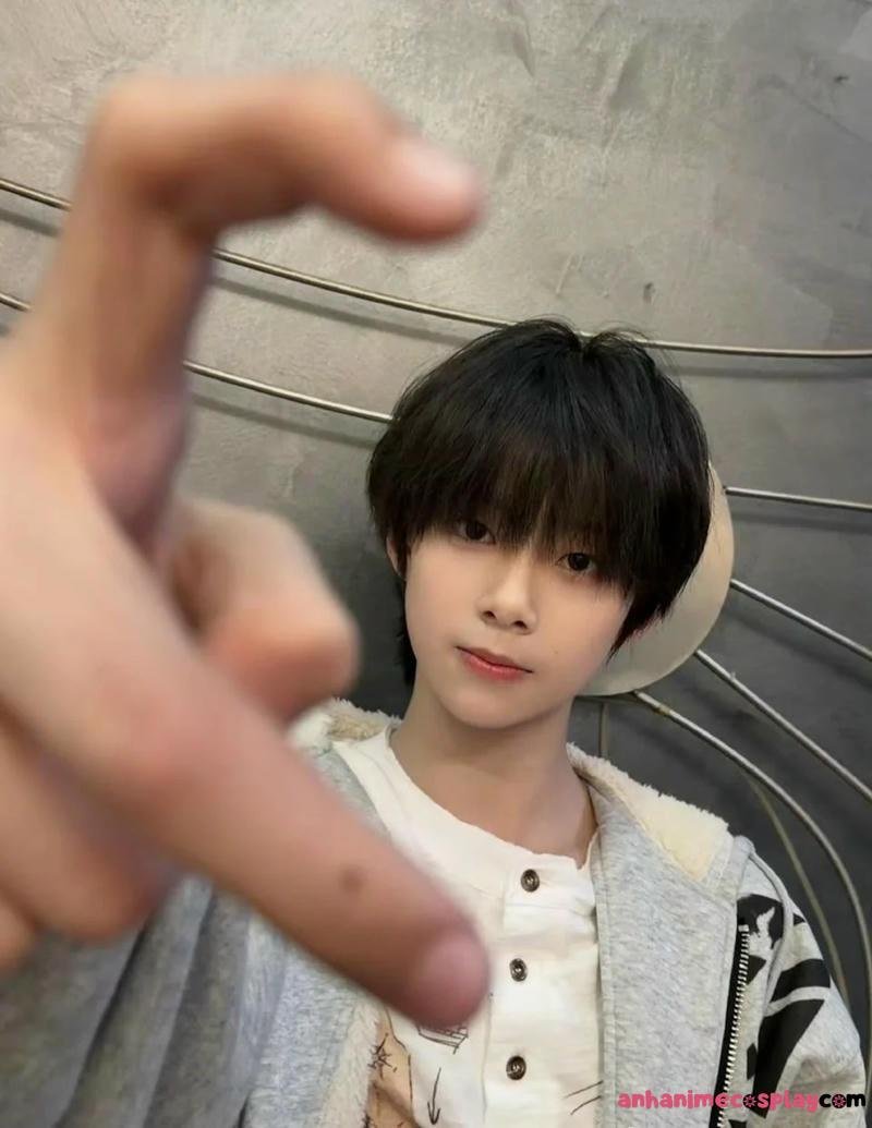 Album ảnh trai đẹp 14 tuổi mới