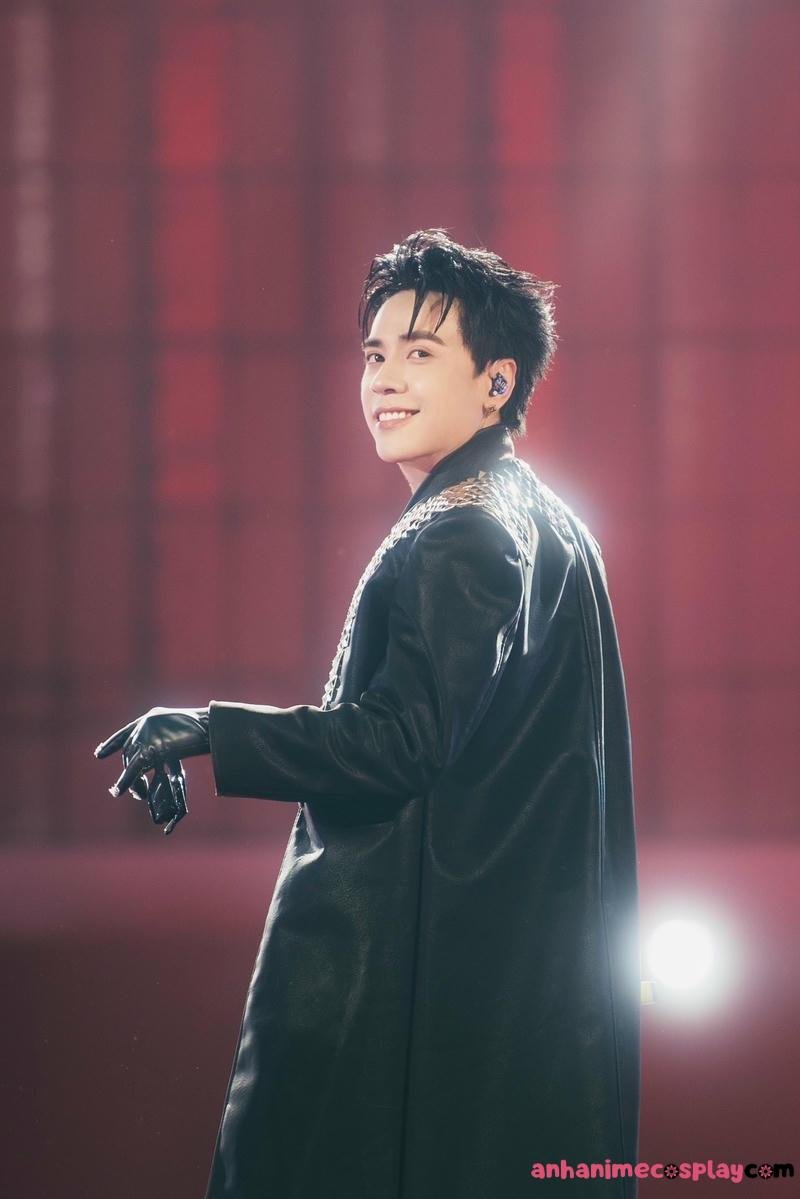 Bộ ảnh quang hùng masterD cuốn hút