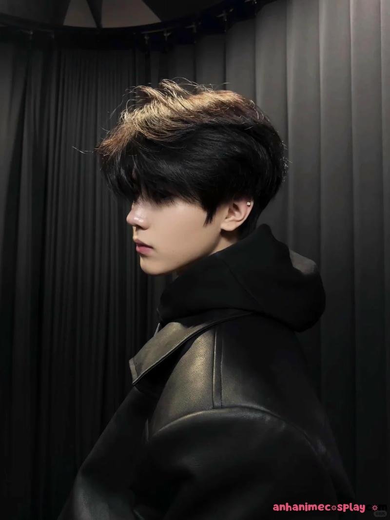 Bộ ảnh trai đẹp 18 tuổi thu hút