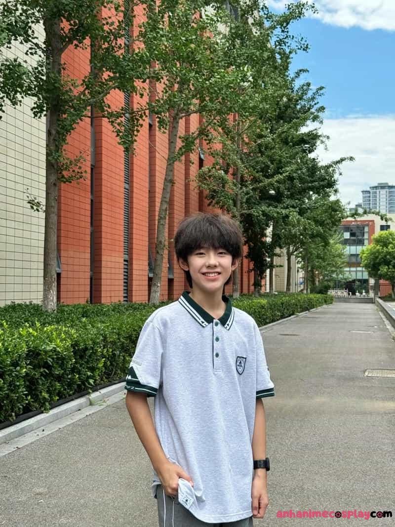 Khám phá ảnh trai đẹp 13 tuổi cuốn hút