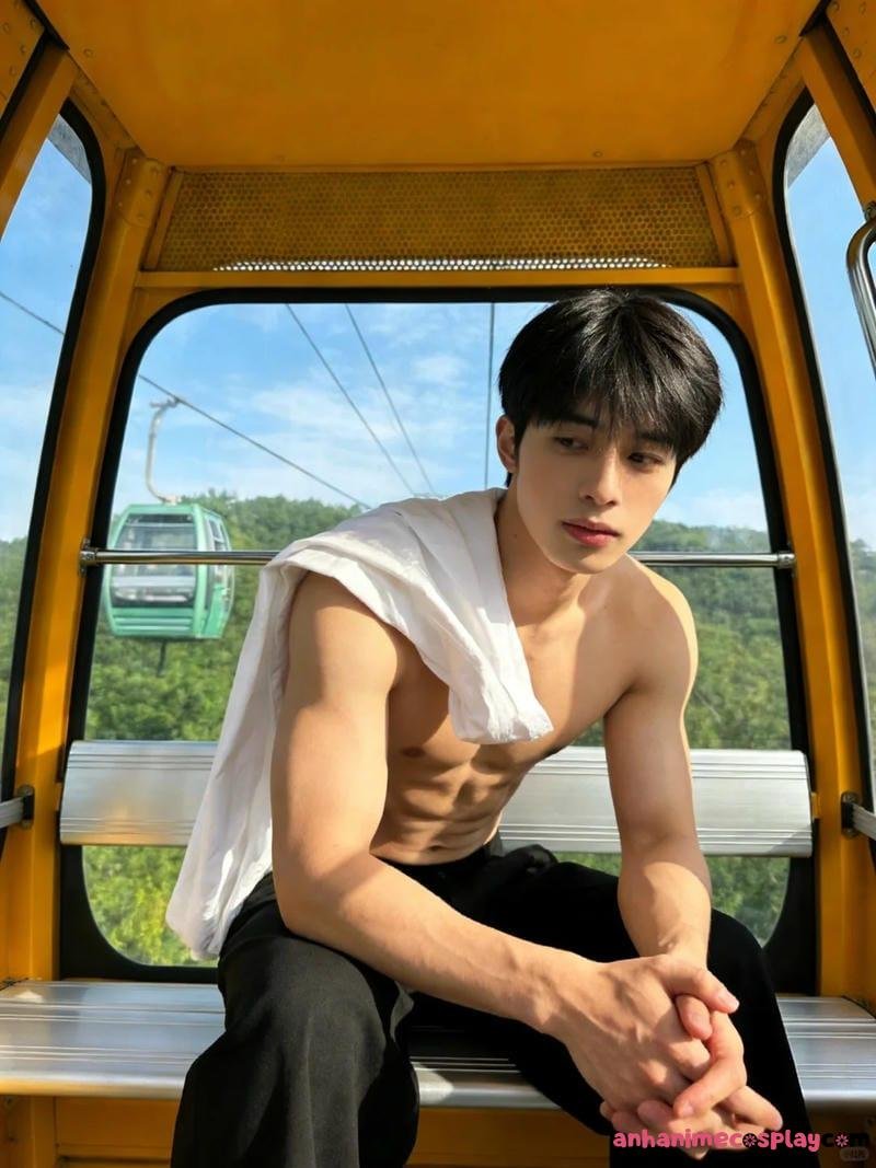 Khám phá ảnh trai đẹp cơ bắp đẹp