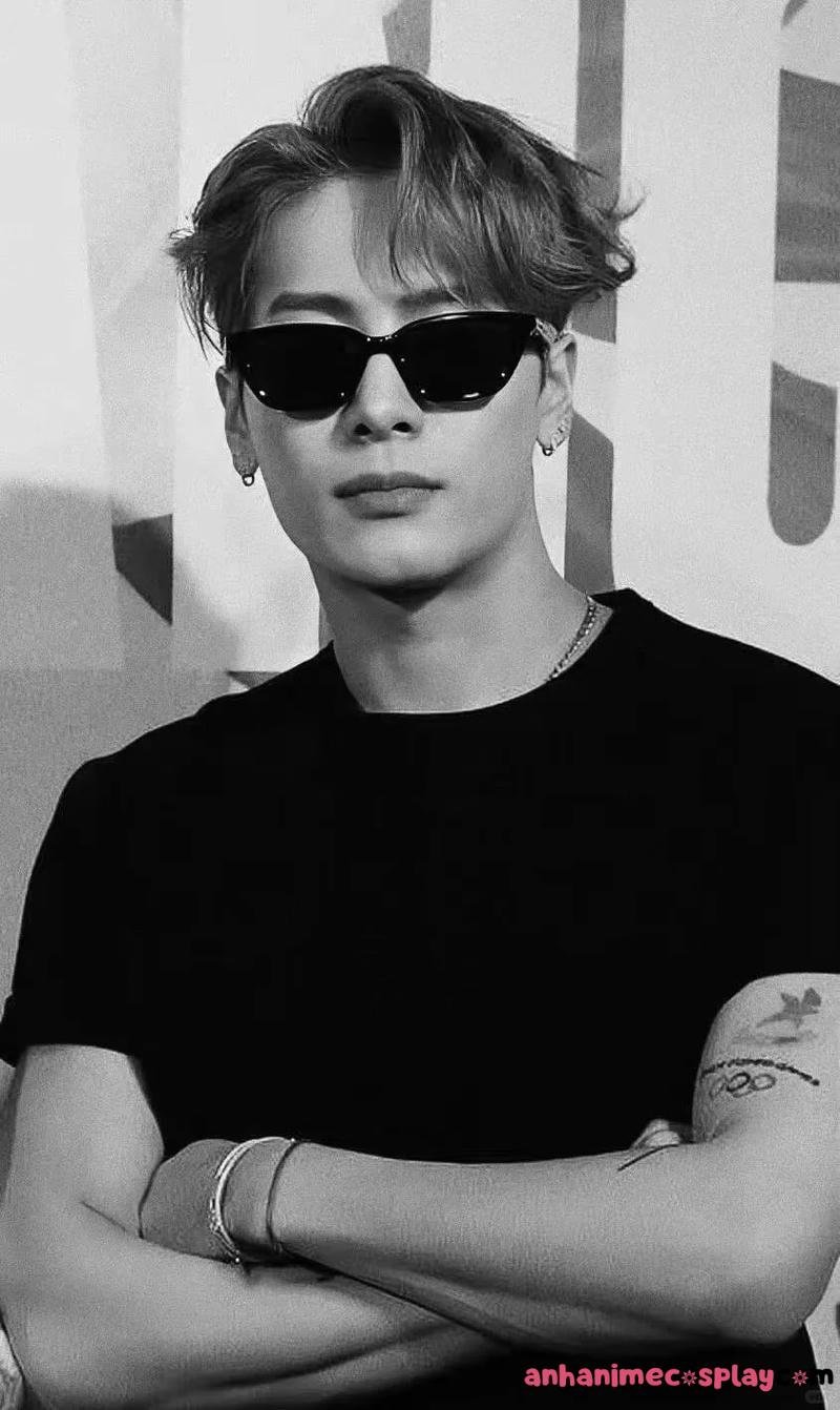 Khám phá ảnh trai đẹp đeo kính cuốn hút