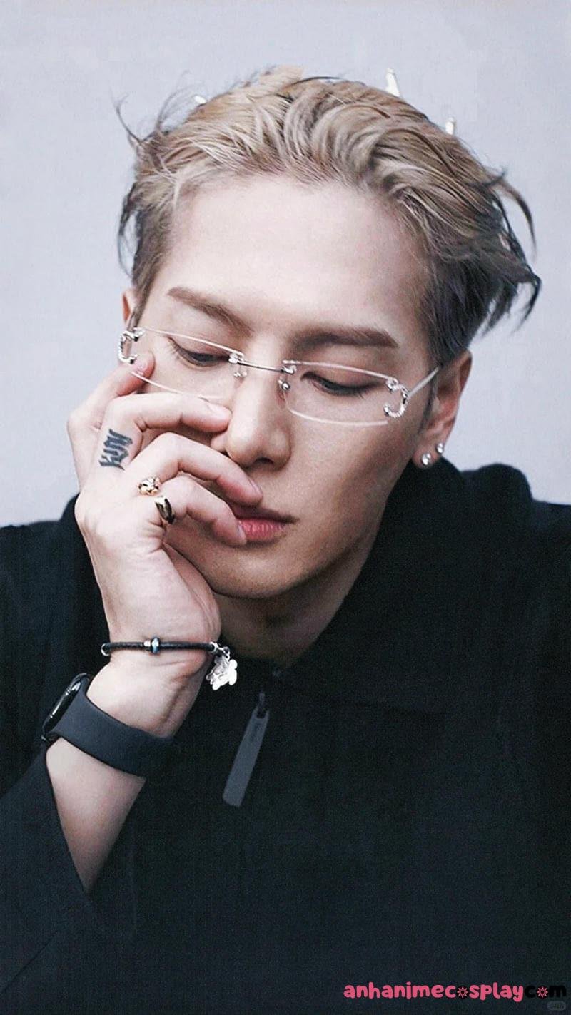 Khám phá ảnh trai đẹp đeo kính mới nhất