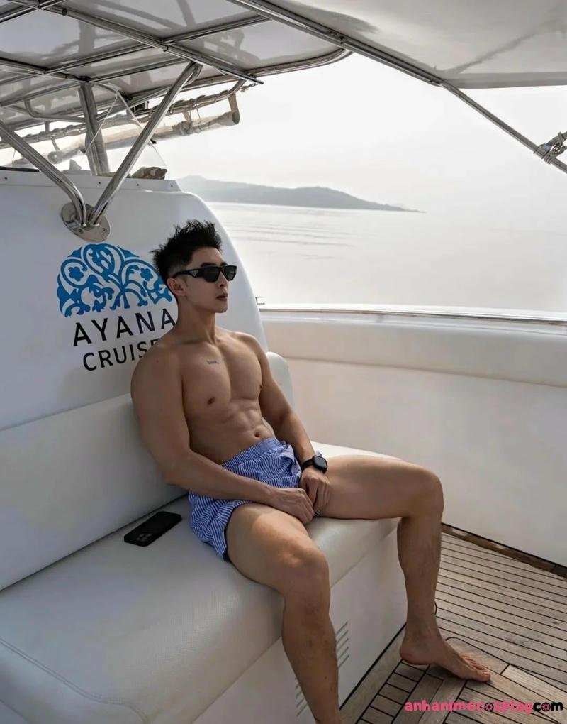 Kho ảnh ảnh trai đẹp cơ bắp miễn phí