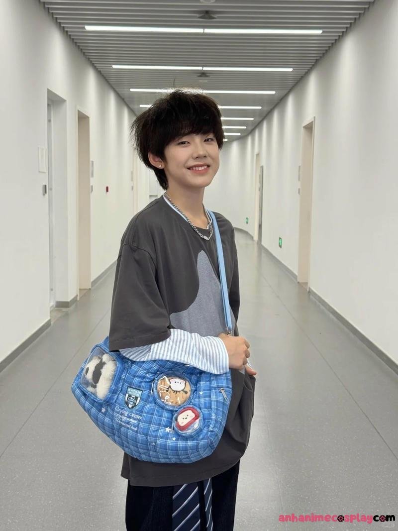 Loạt ảnh trai đẹp 14 tuổi độc quyền