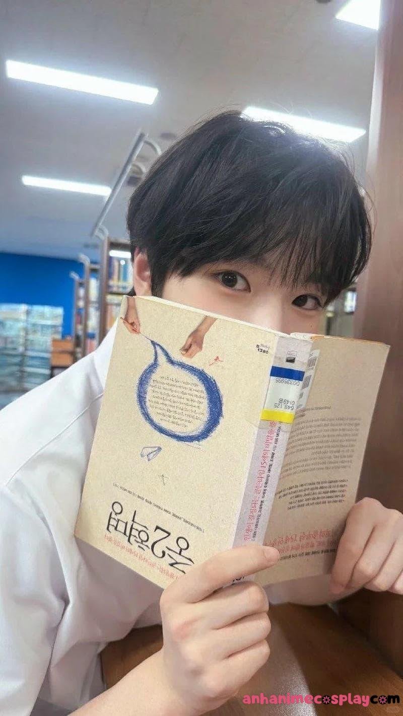 Loạt ảnh trai đẹp che mặt độc quyền