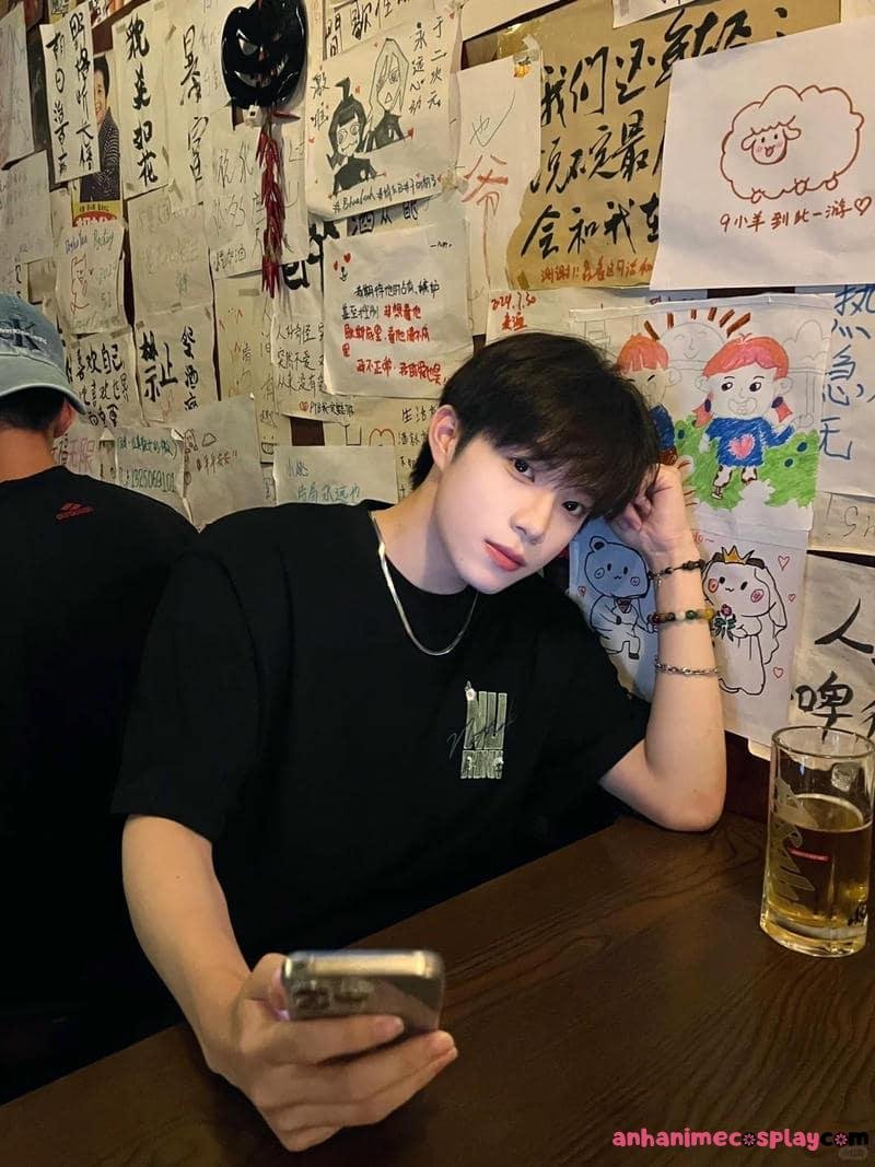 Ngắm ảnh trai đẹp 18 tuổi miễn phí