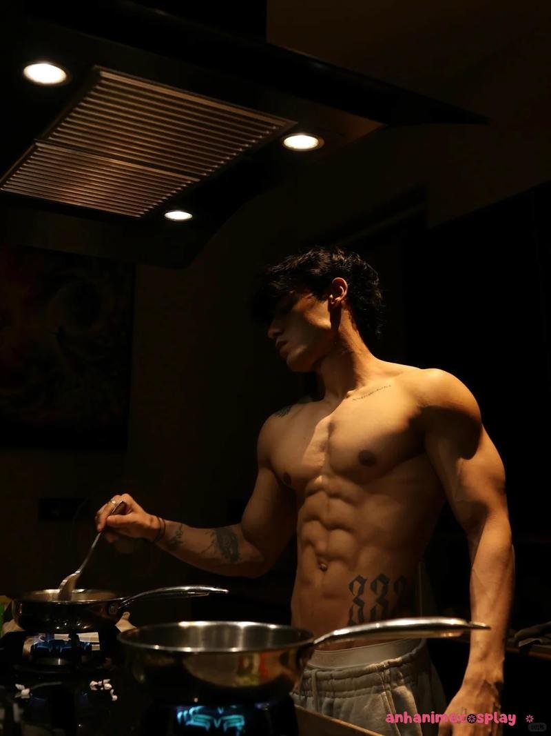 Ngắm ảnh trai đẹp cơ bắp miễn phí