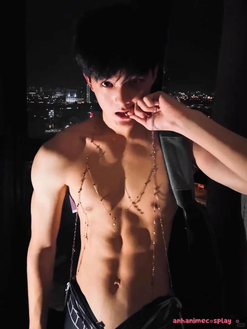 Tải về ảnh trai đẹp cơ bắp miễn phí