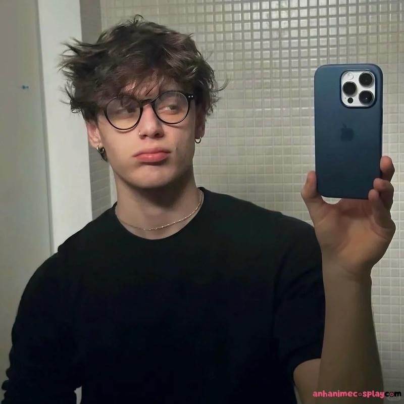 Tải về ảnh trai tây chất lượng cao