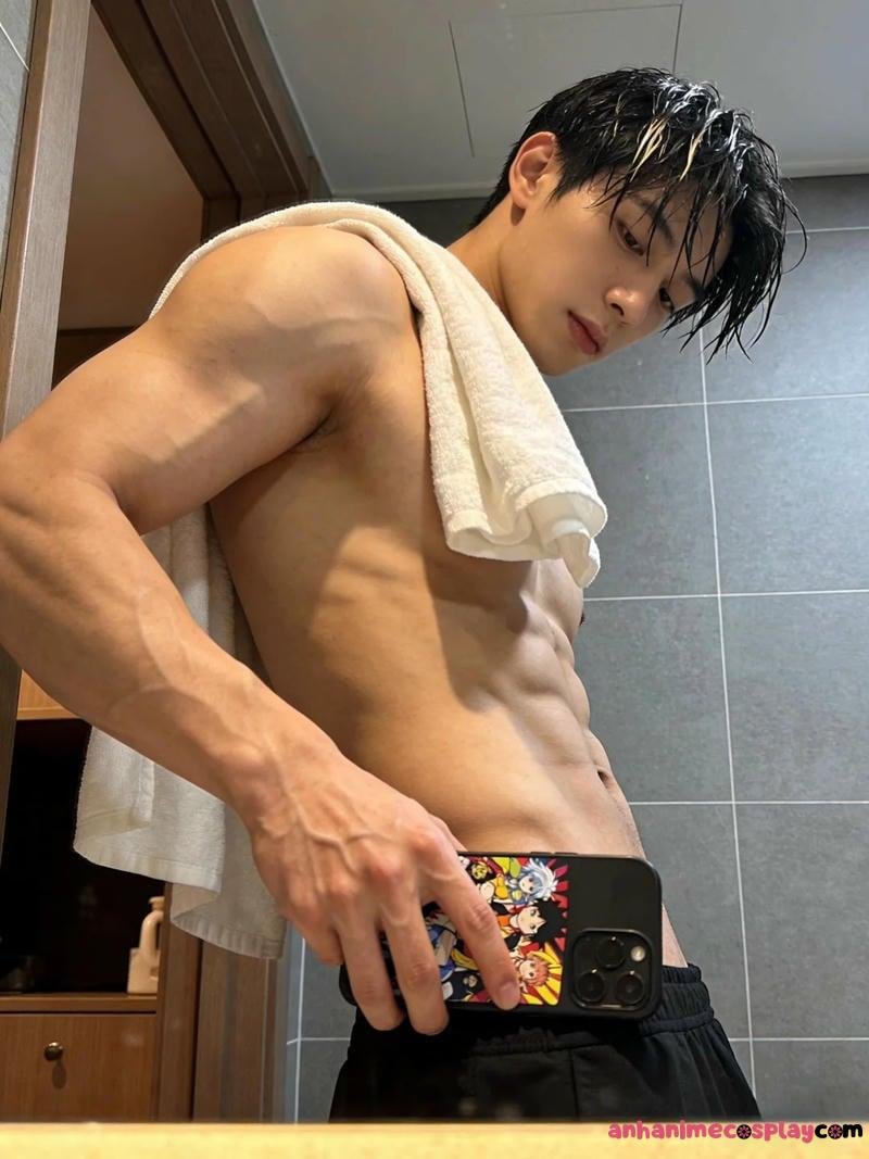 Tuyển chọn ảnh trai đẹp 6 múi săn thu hút