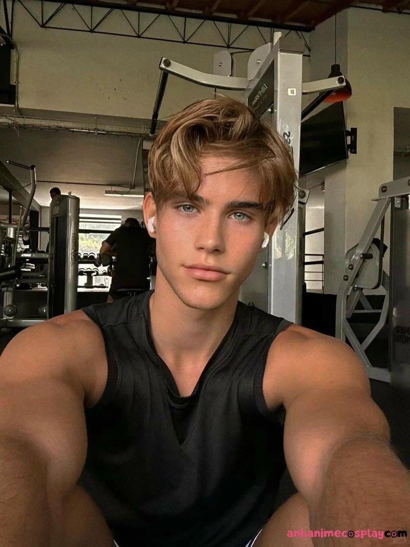 Tuyển chọn ảnh trai tây thu hút