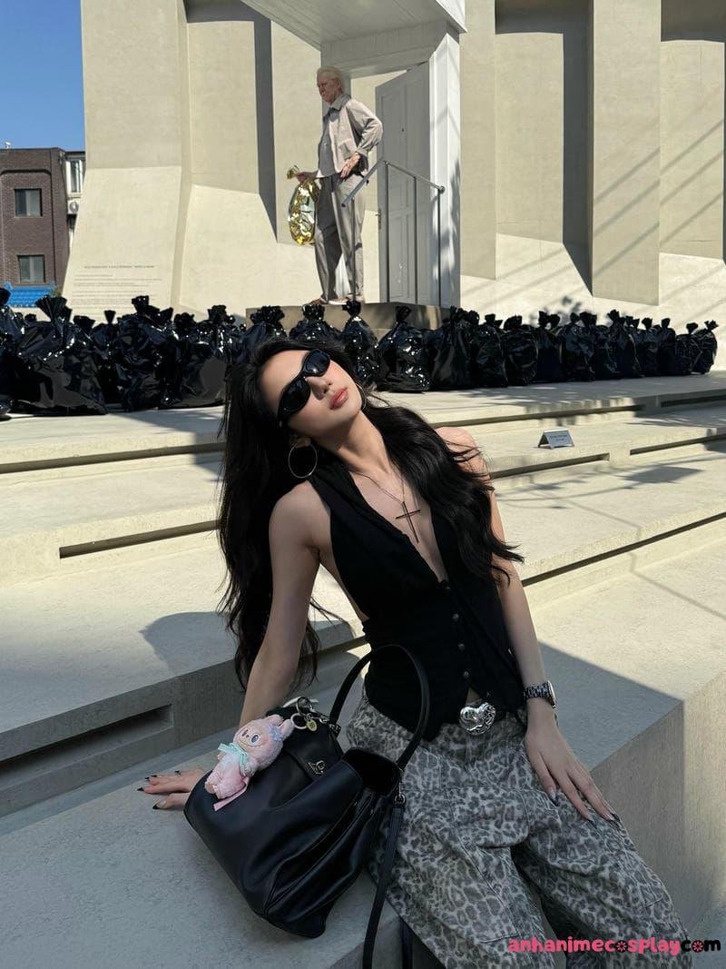 Bộ ảnh gái xinh đeo kính thu hút