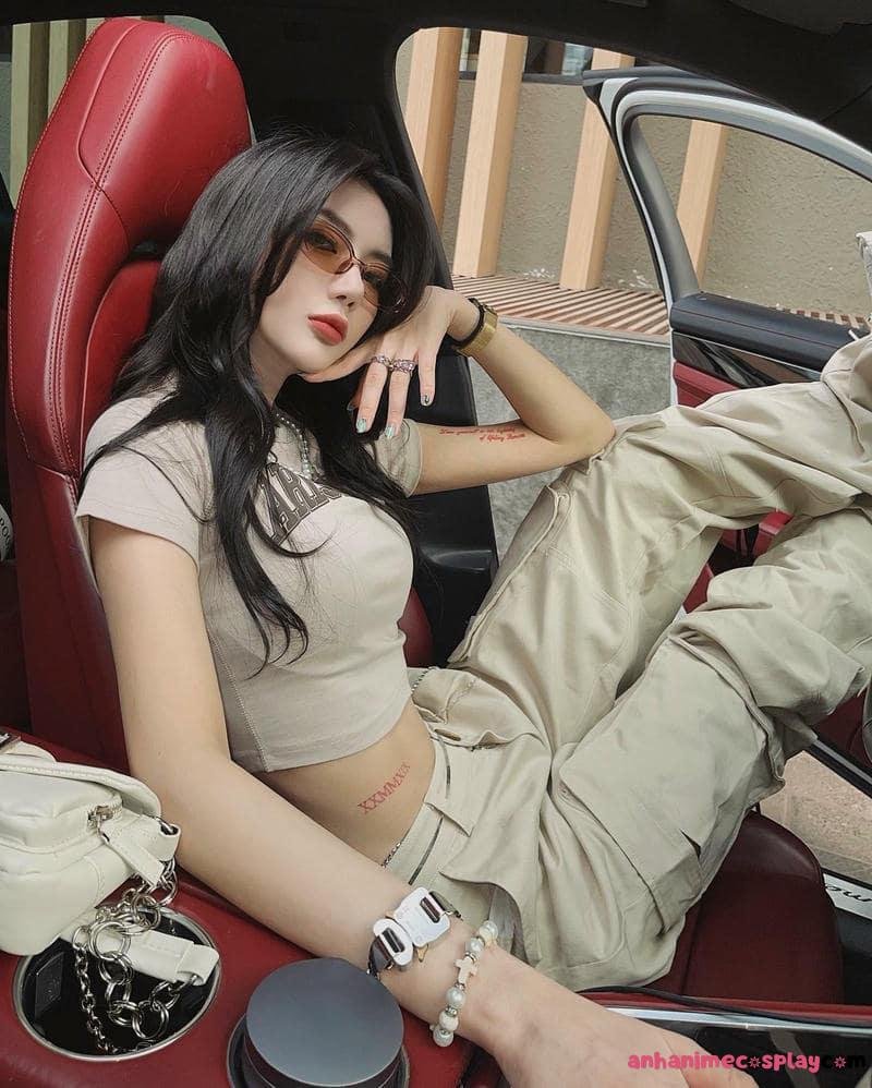 Khám phá kho ảnh gái xinh đeo kính mới nhất