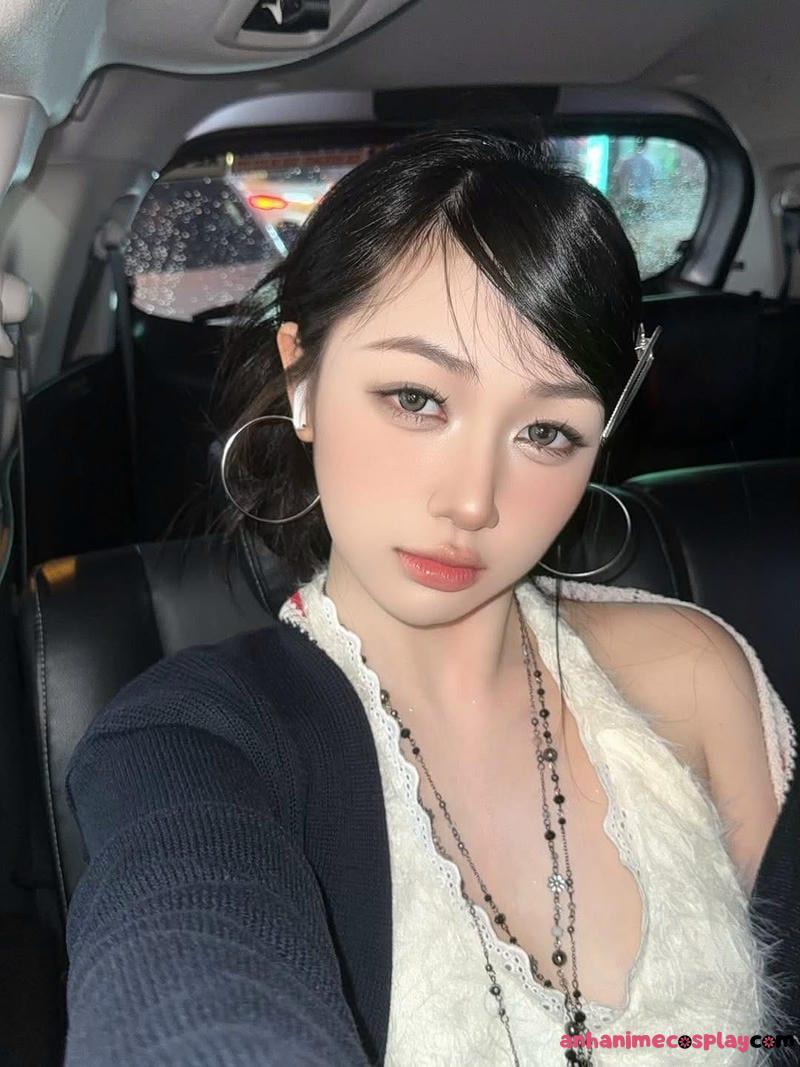 Ngắm ảnh trần hà linh thu hút