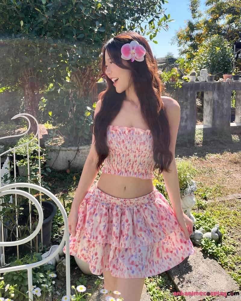 Tải về ảnh gái xinh mặc pinky miễn phí