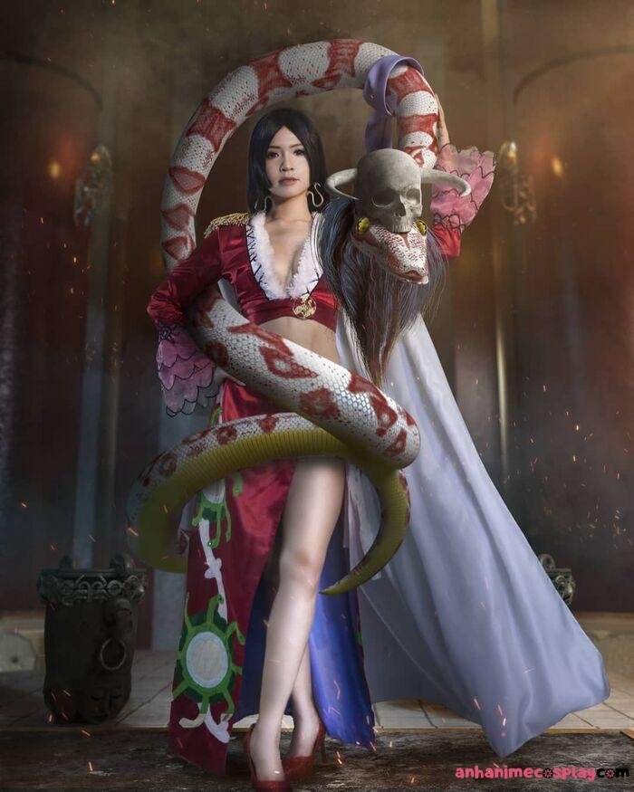 ảnh cosplay boa hancock hot nhất
