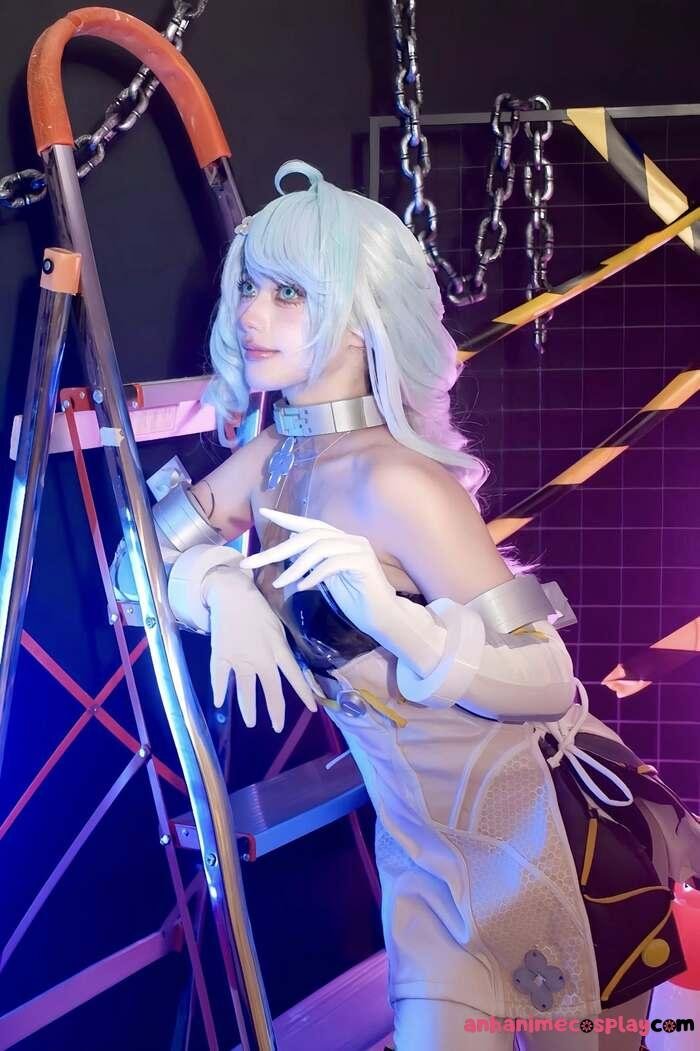 ảnh nguyễn thị hà vi cosplay hot cực