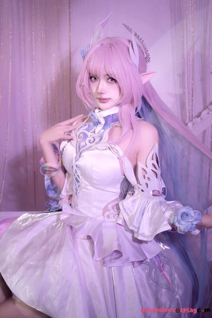 ảnh nguyễn thị hà vi cosplay hot ngầu