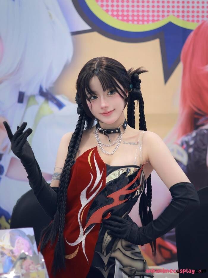 ảnh nguyễn thị hà vi cosplay siuee ngầu