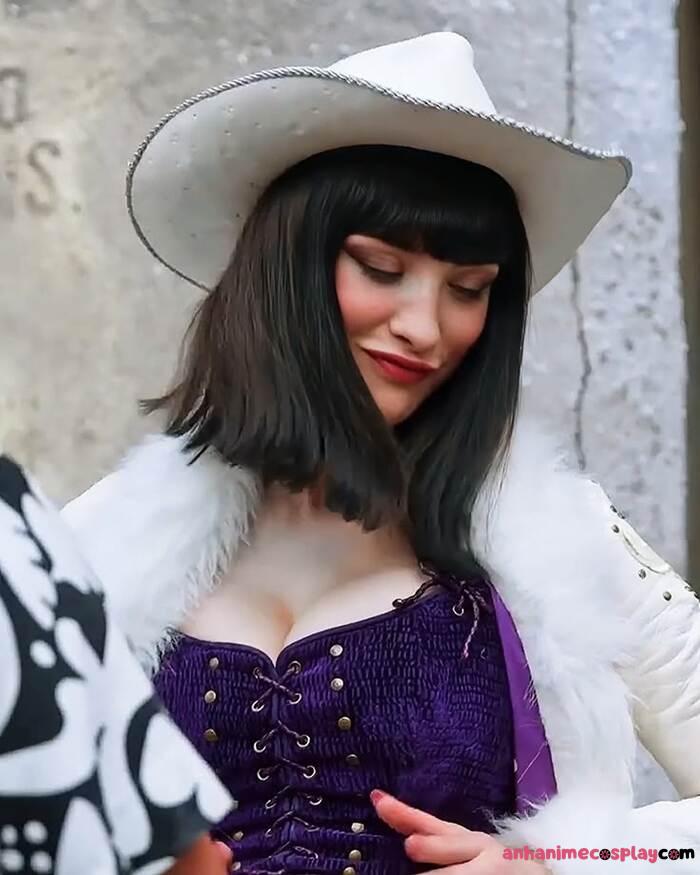 ảnh nico robin cosplay sexy hot nhất