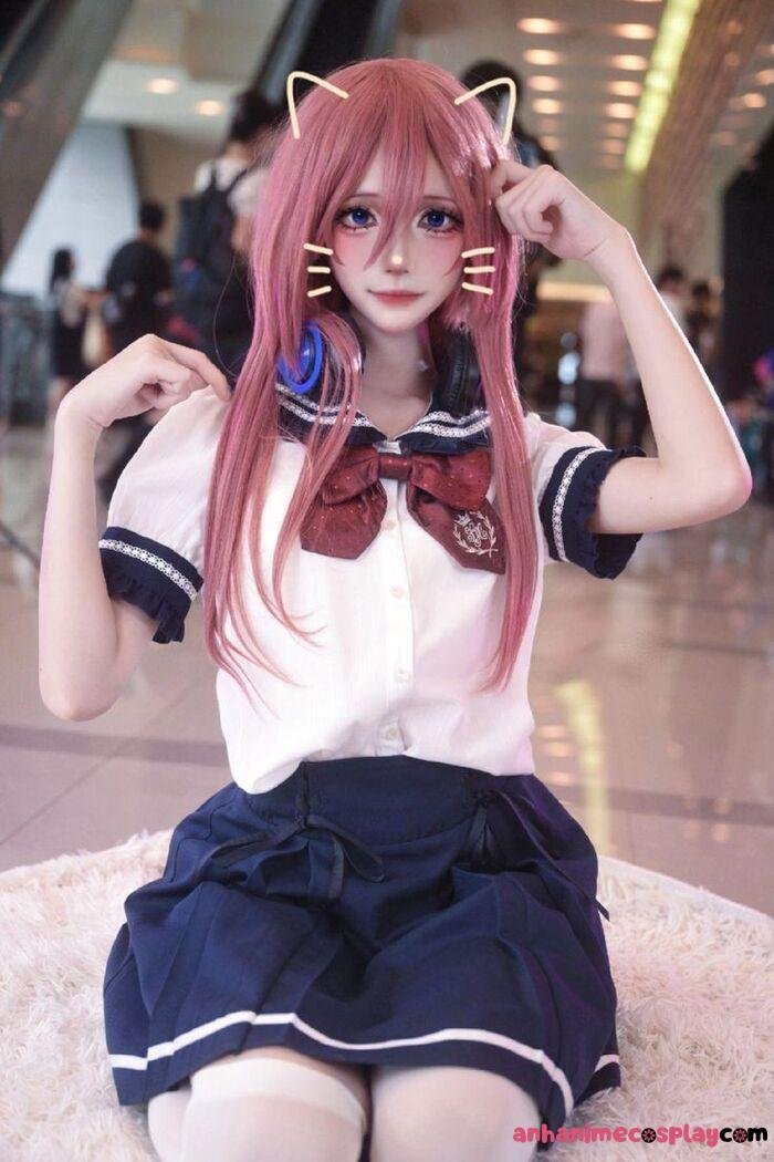 cosplay học sinh đẹp ngầu