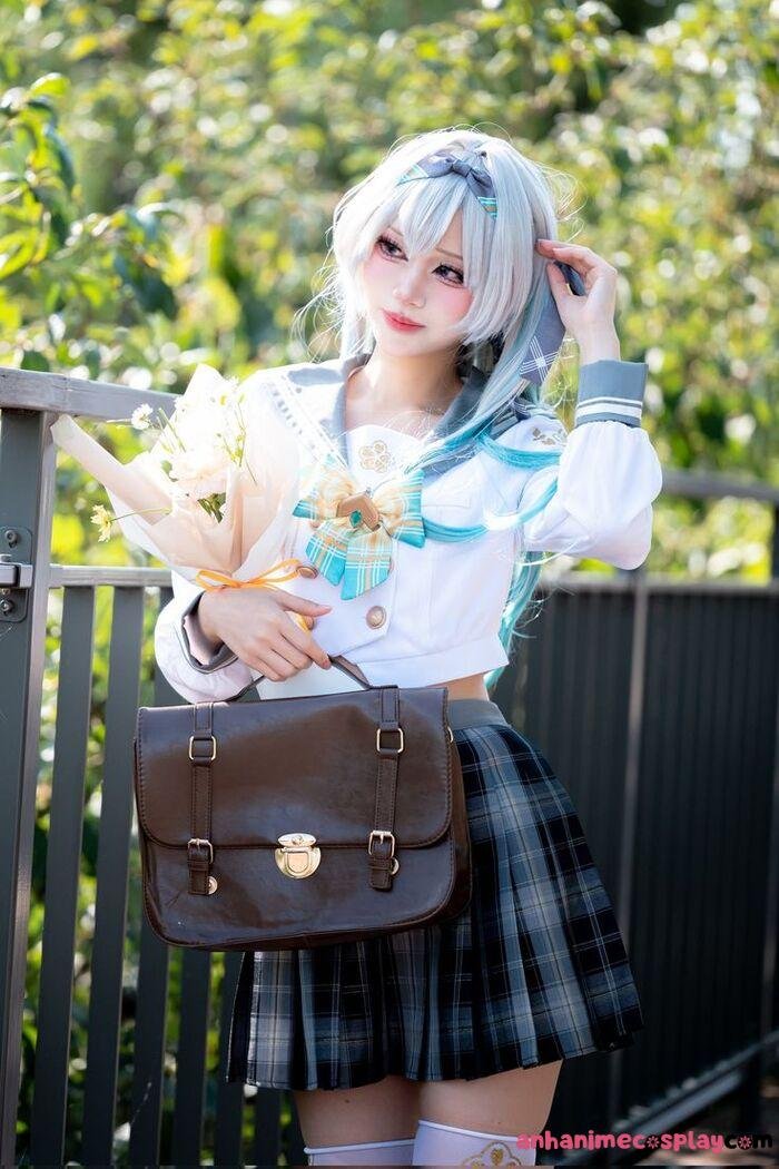 cosplay học sinh